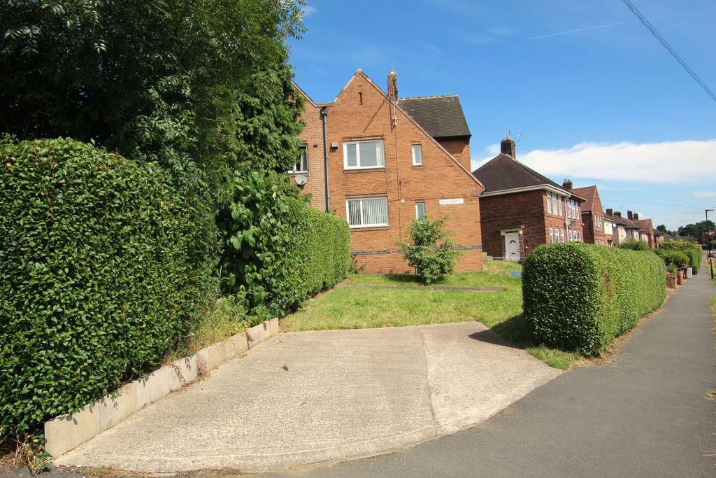 Property photo 1 of 27