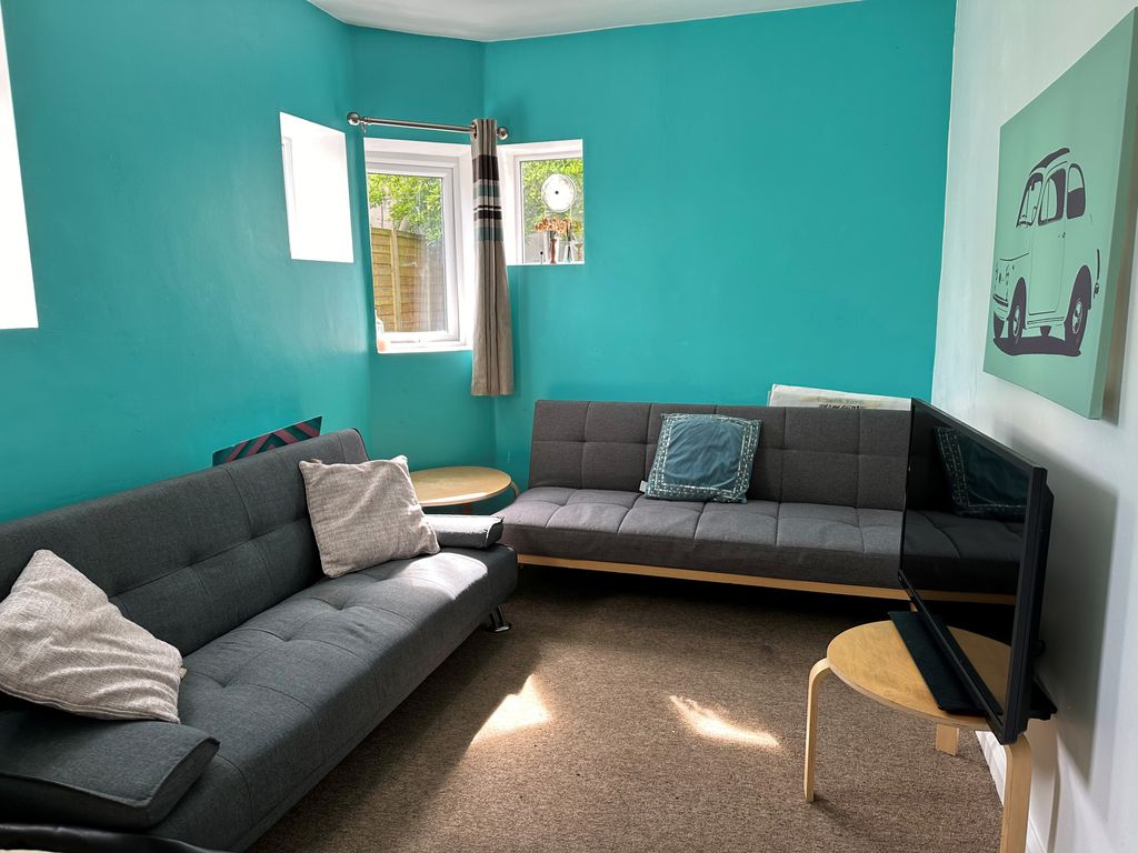 Property photo 1 of 16 New Pic Of Living Room