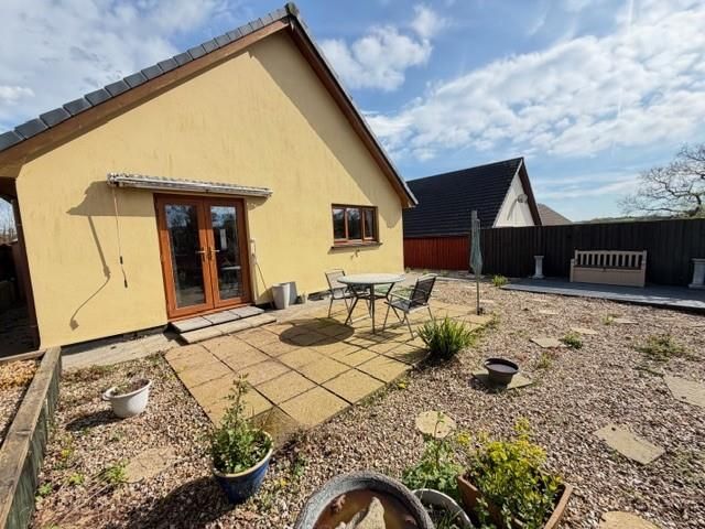 Property photo 3 of 13 Externally