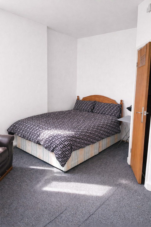 Property photo 1 of 3