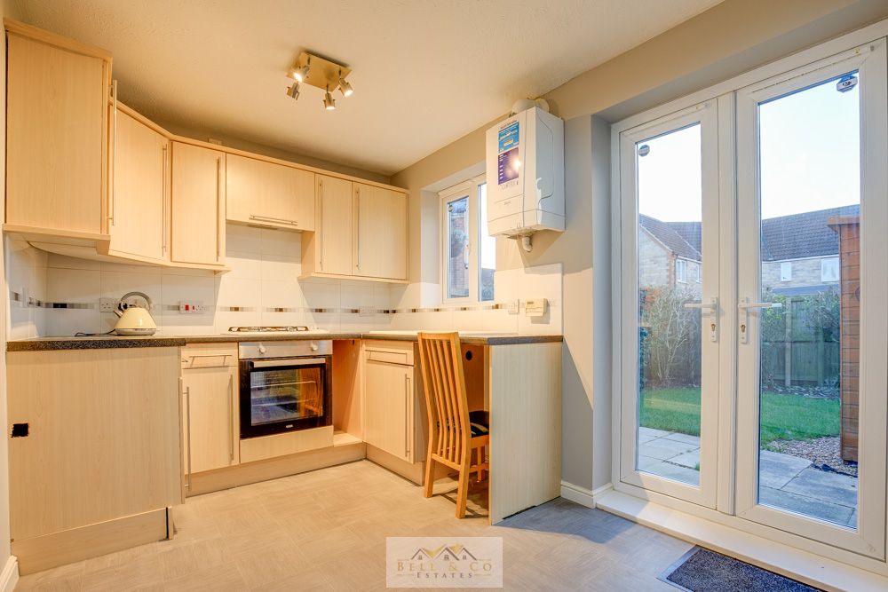 Property photo 3 of 21 Kitchen 1.1