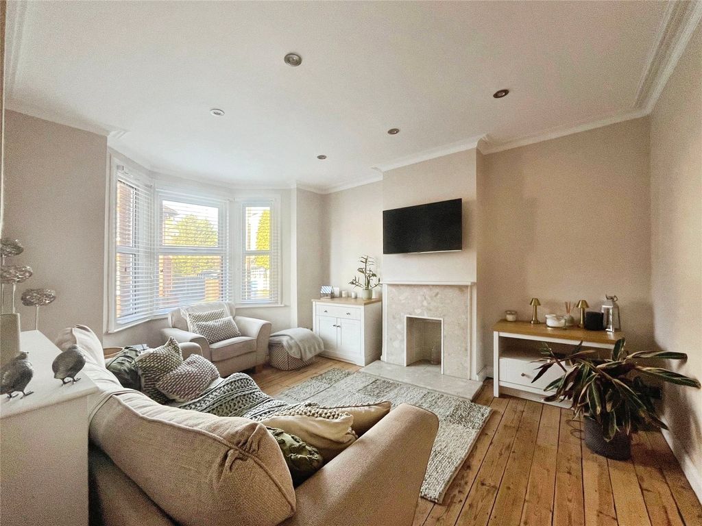 Property photo 2 of 9 Picture No. 10