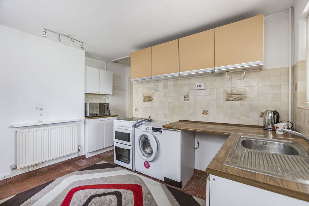 Property photo 3 of 36