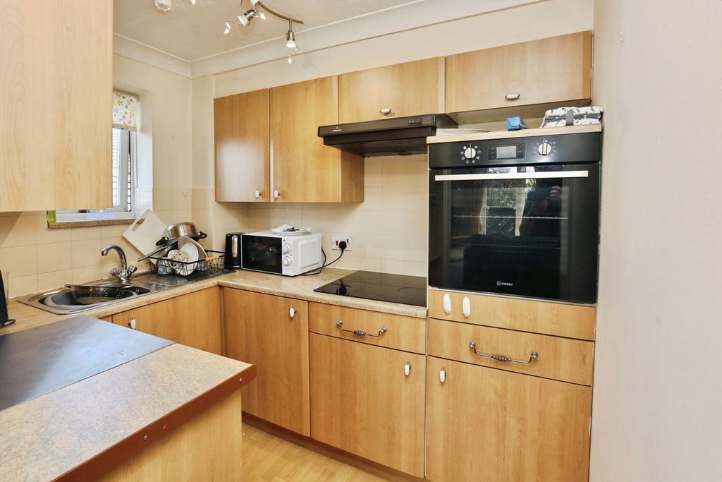 Property photo 3 of 20 Pbox-Img.Jpg