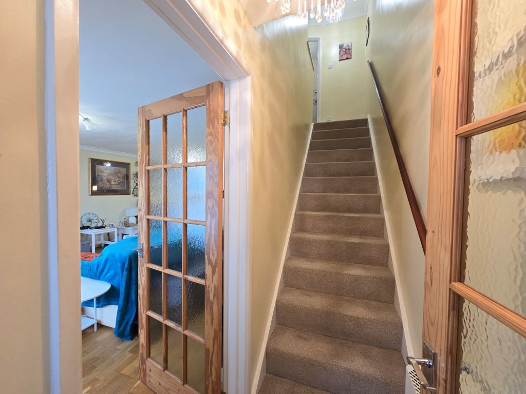 Property photo 3 of 11 5105604