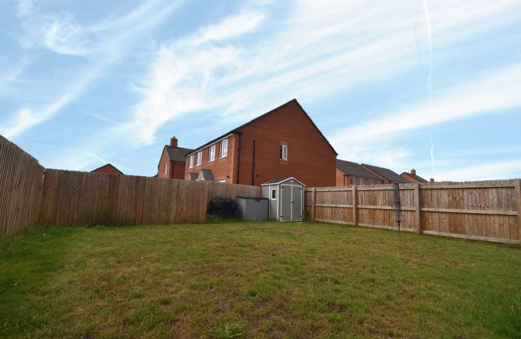 Property photo 3 of 13 Garden