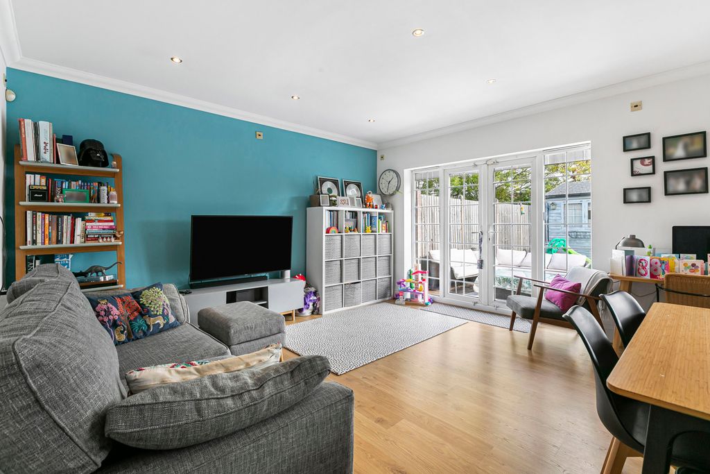 Property photo 2 of 19 Reception Room