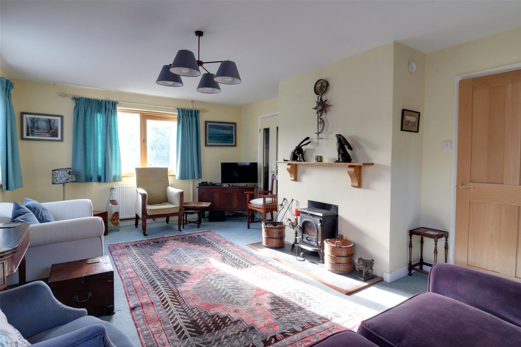 Property photo 3 of 17 3 - Picture No. 03