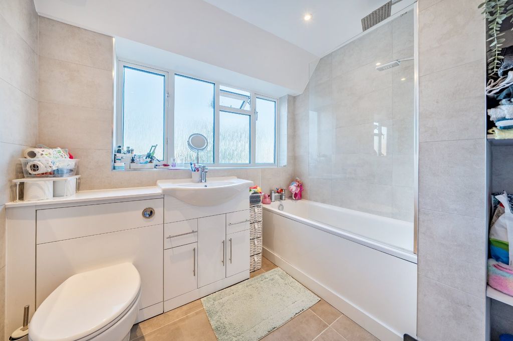 Property photo 3 of 10 Picture No. 29