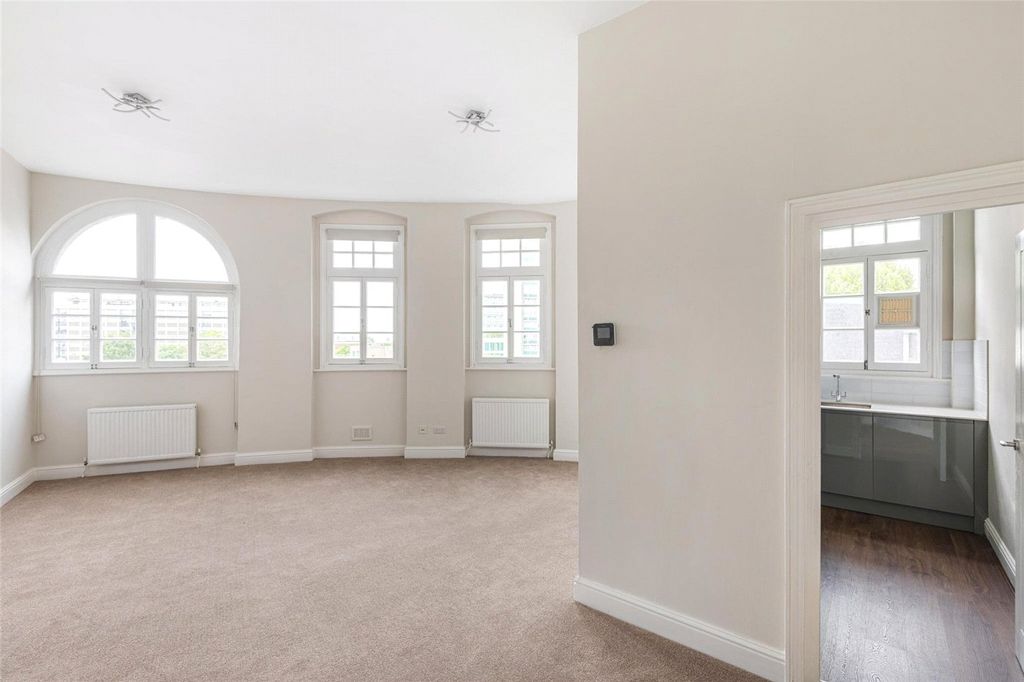 Property photo 3 of 13 Picture No. 26