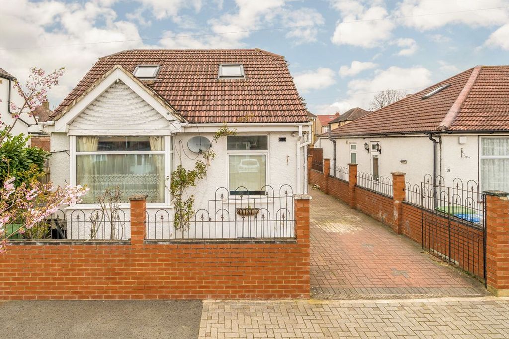Property photo 1 of 3