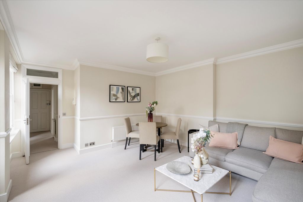 Property photo 2 of 17 Image