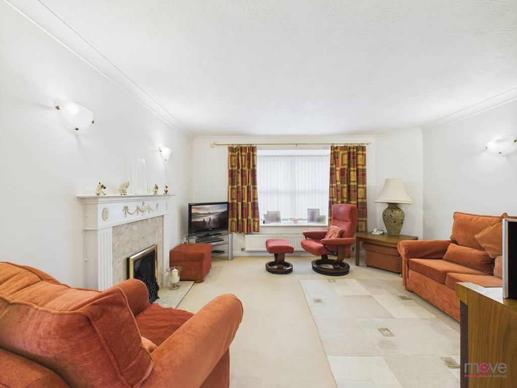 Property photo 3 of 13