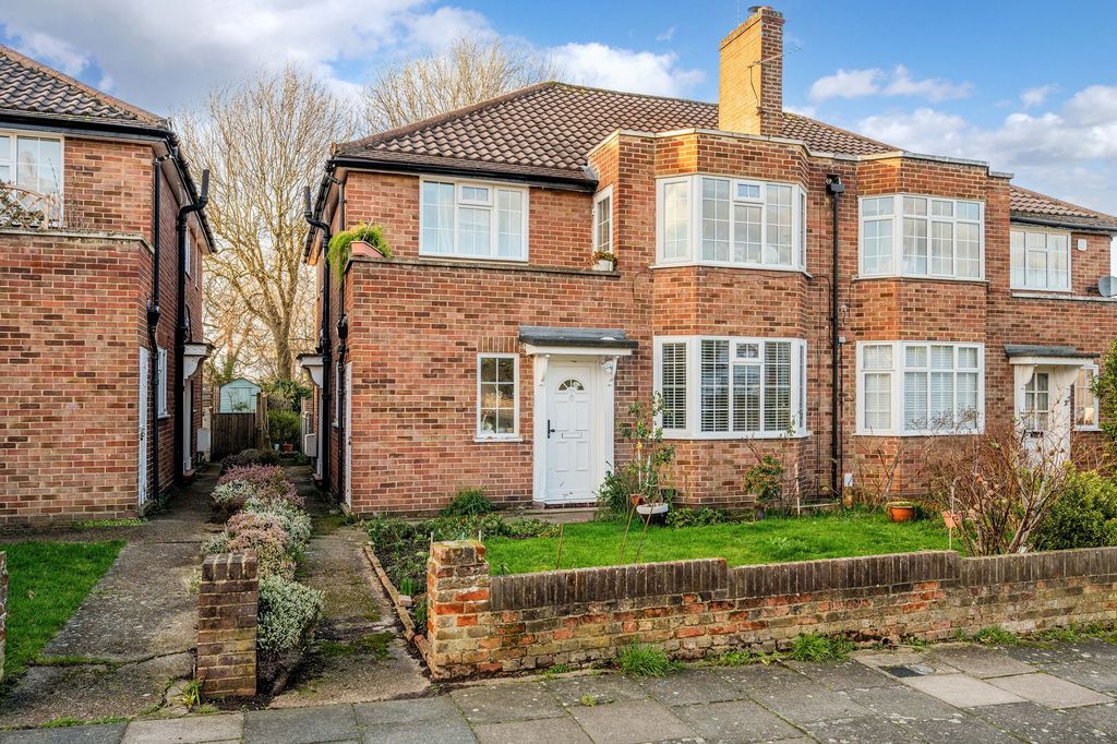 Property photo 1 of 8