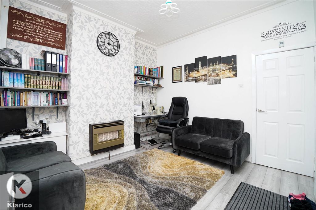Property photo 3 of 15 Zrj2Ko67Q0Q00Ytm4eI6Gg.Jpg