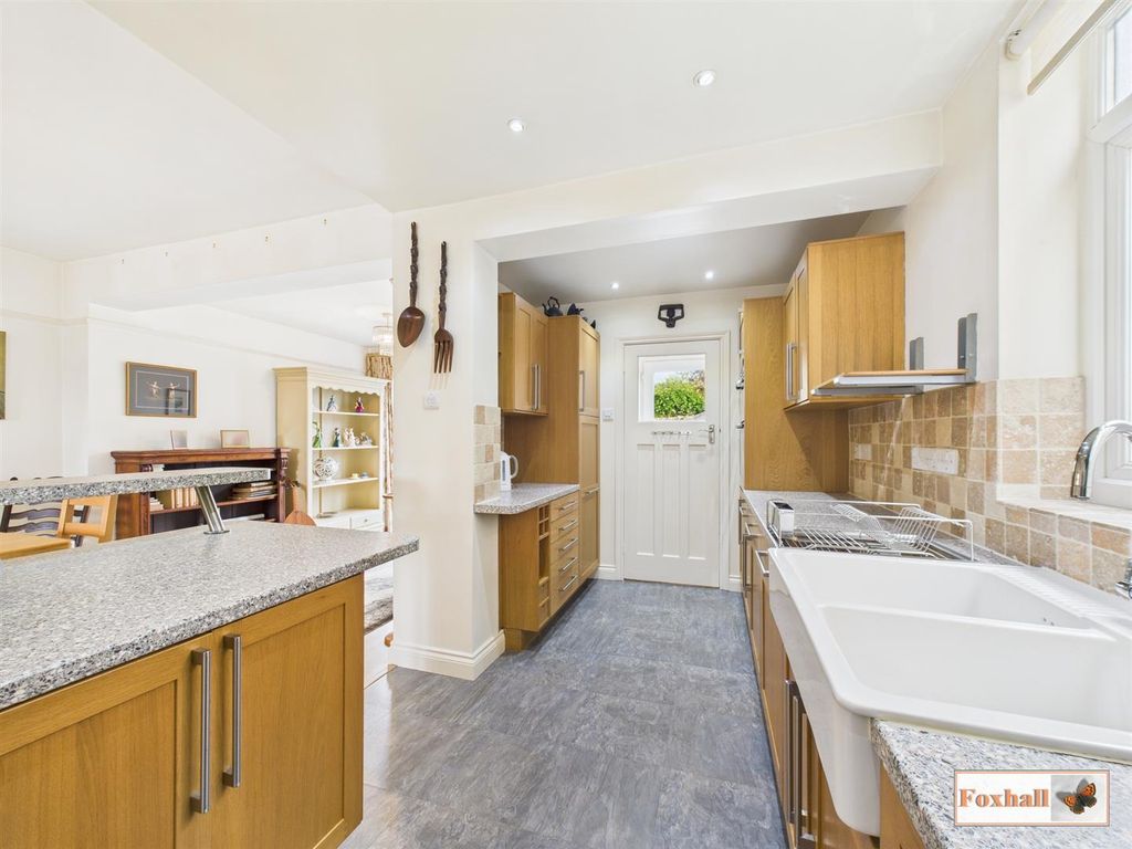 Property photo 2 of 22 Kitchen