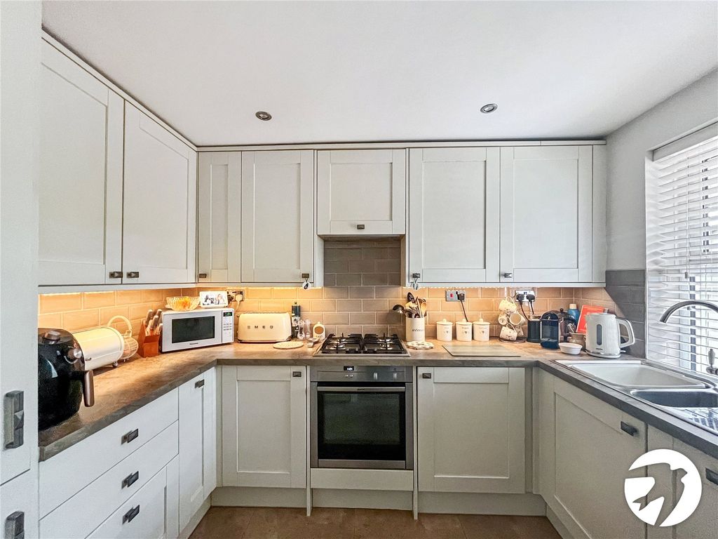 Property photo 3 of 18 Picture No. 08