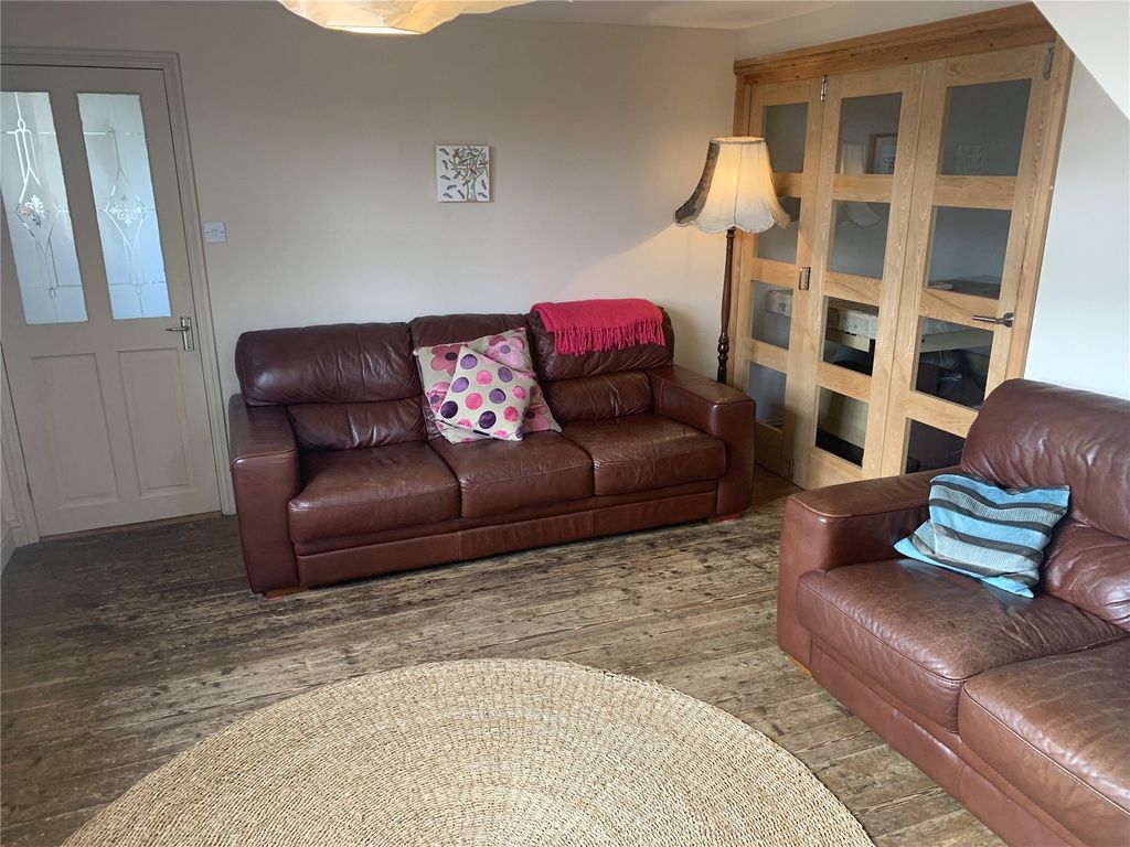 Property photo 3 of 22 Picture No. 31