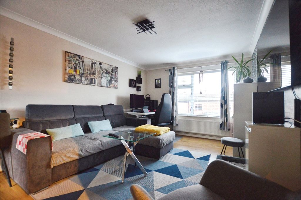 Property photo 3 of 9 Picture No. 13