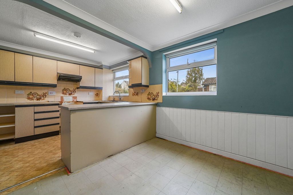 Property photo 3 of 26