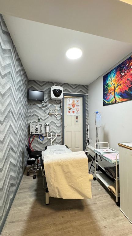 Property photo 1 of 3