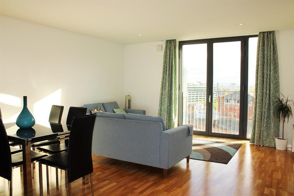 Property photo 2 of 17