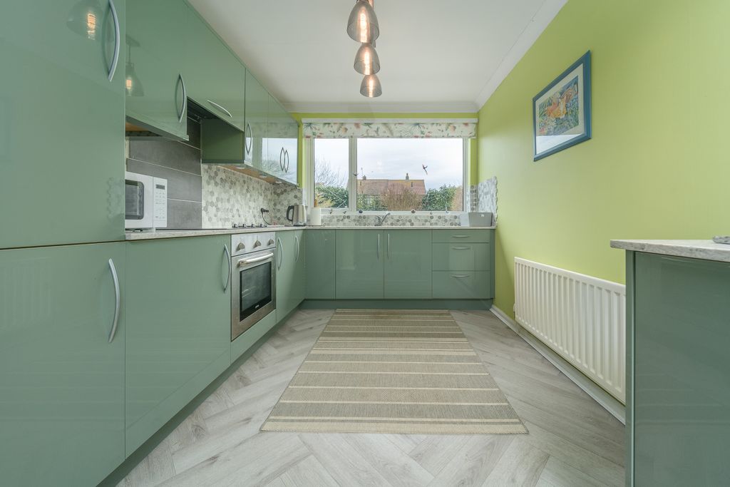 Property photo 2 of 32 Kitchen-1