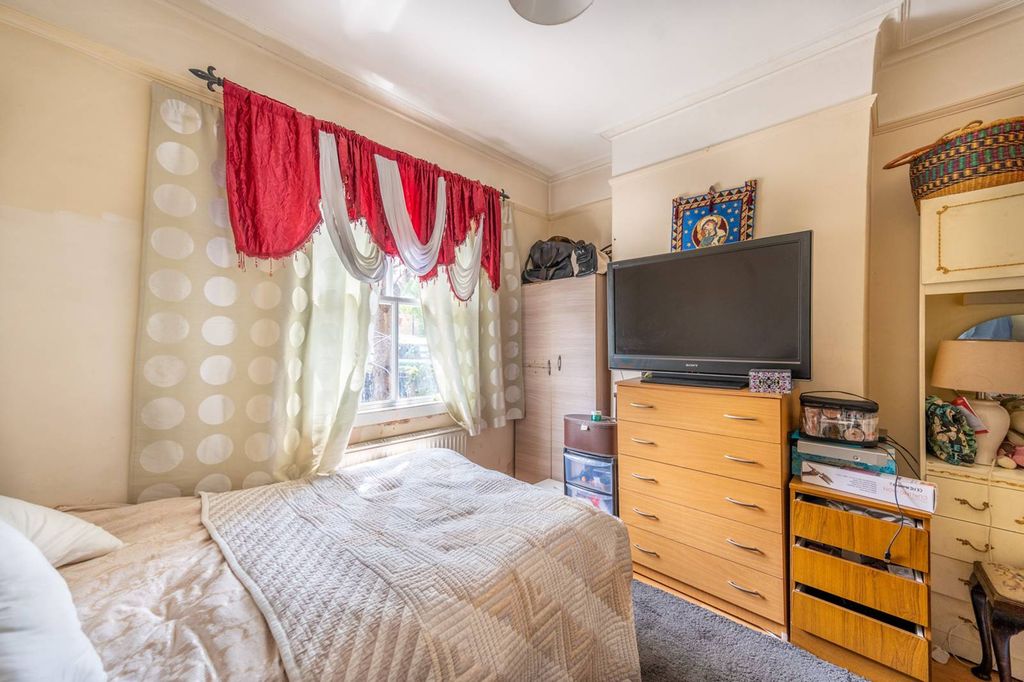 Property photo 3 of 10