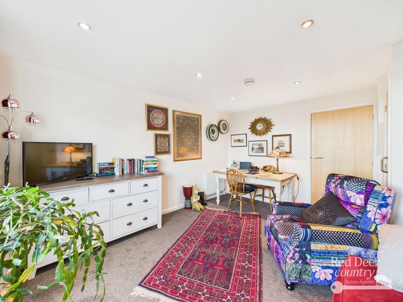Property photo 3 of 14 Sitting/Dining Room