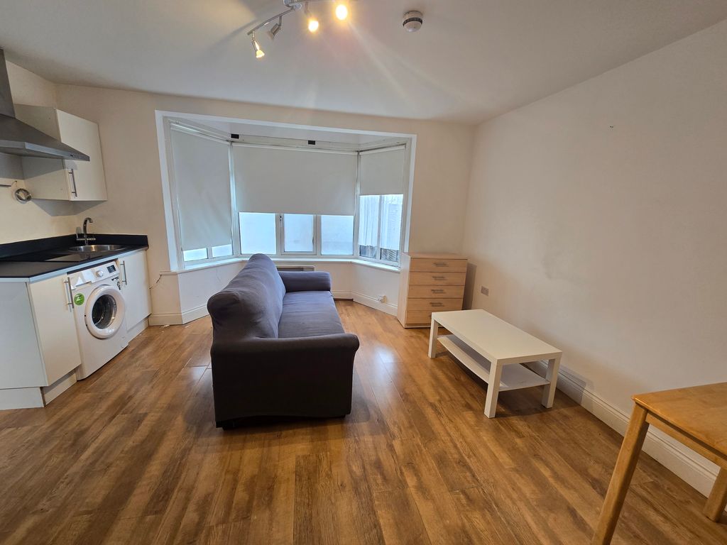 Property photo 1 of 4