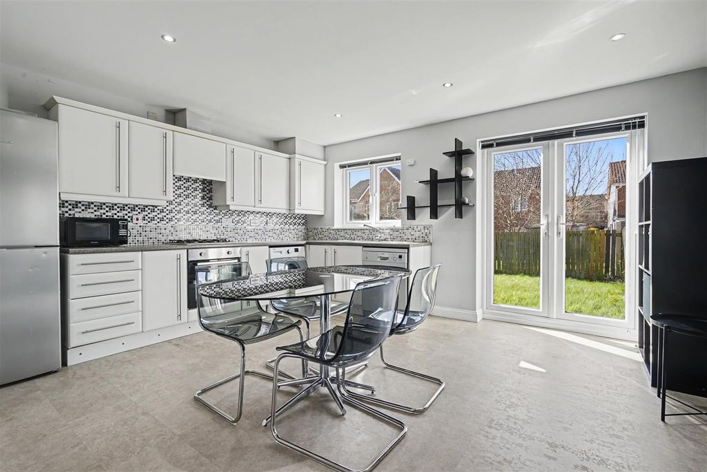 Property photo 3 of 27 Kitchen Diner 1_1.Jpeg