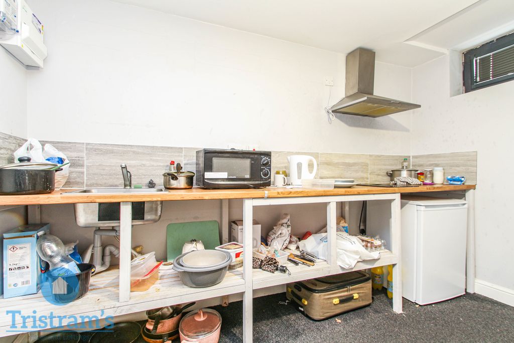 Property photo 2 of 6 Img_3525