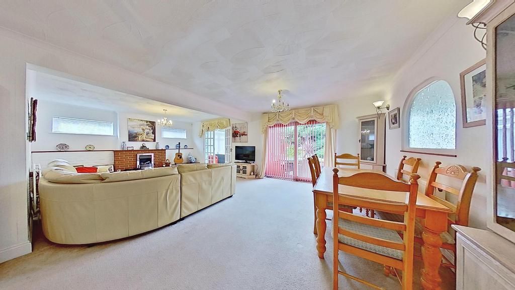 Property photo 3 of 23