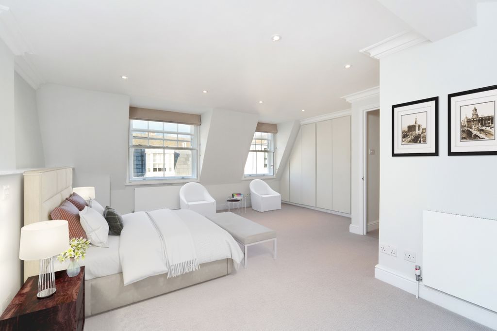 Property photo 3 of 12 Ph23_1033400_Edit...