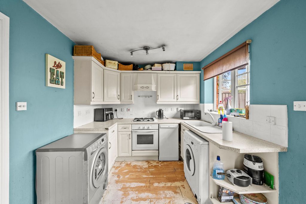 Property photo 3 of 15