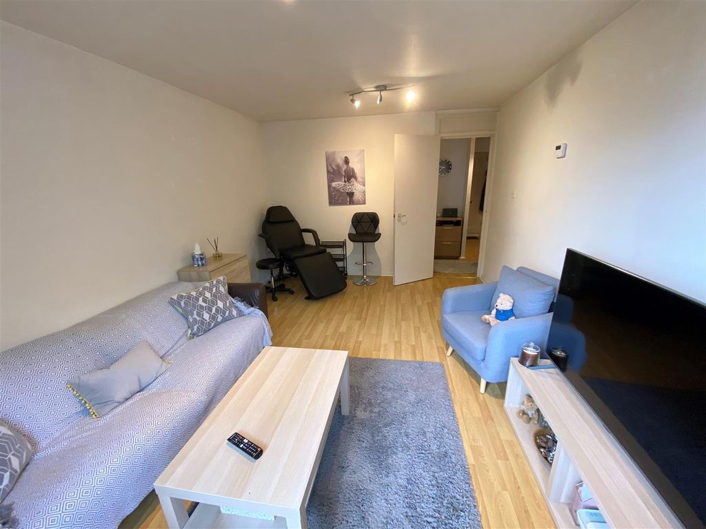 Property photo 3 of 8 Lounge Pic 2.Jpg