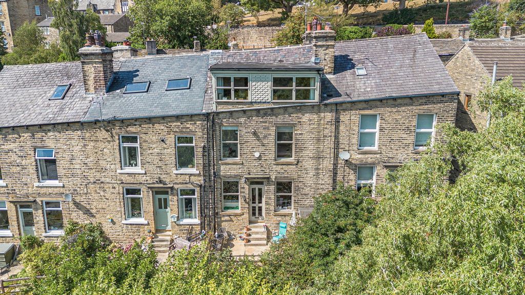 Property photo 1 of 31