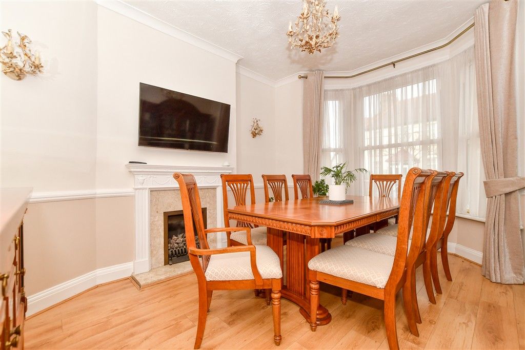 Property photo 3 of 20 Dining Room