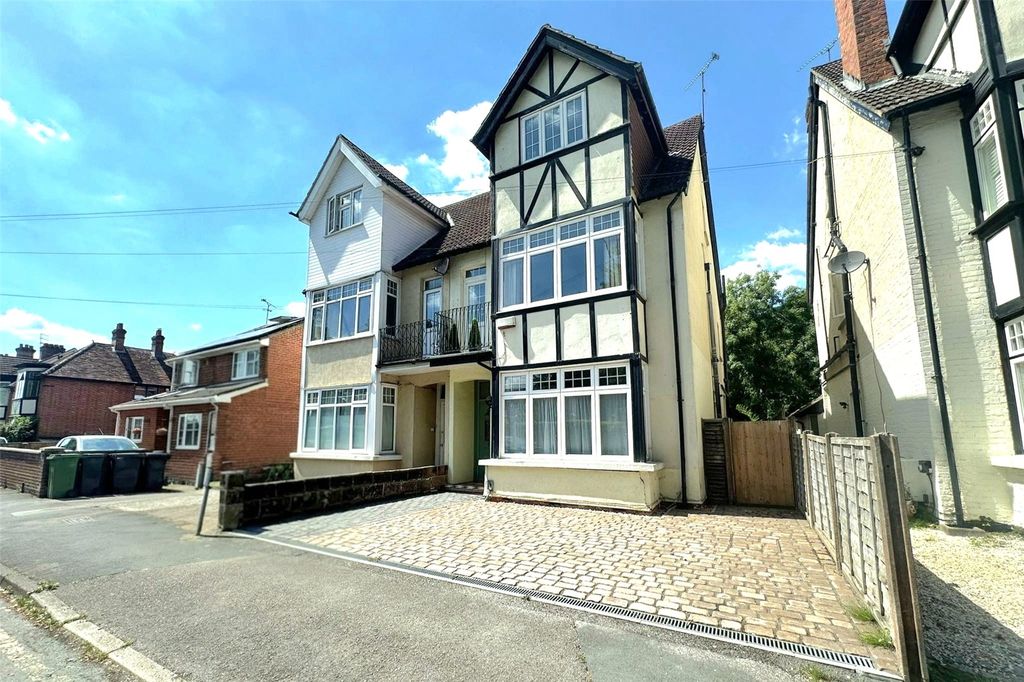 Property photo 1 of 21 Picture No. 38