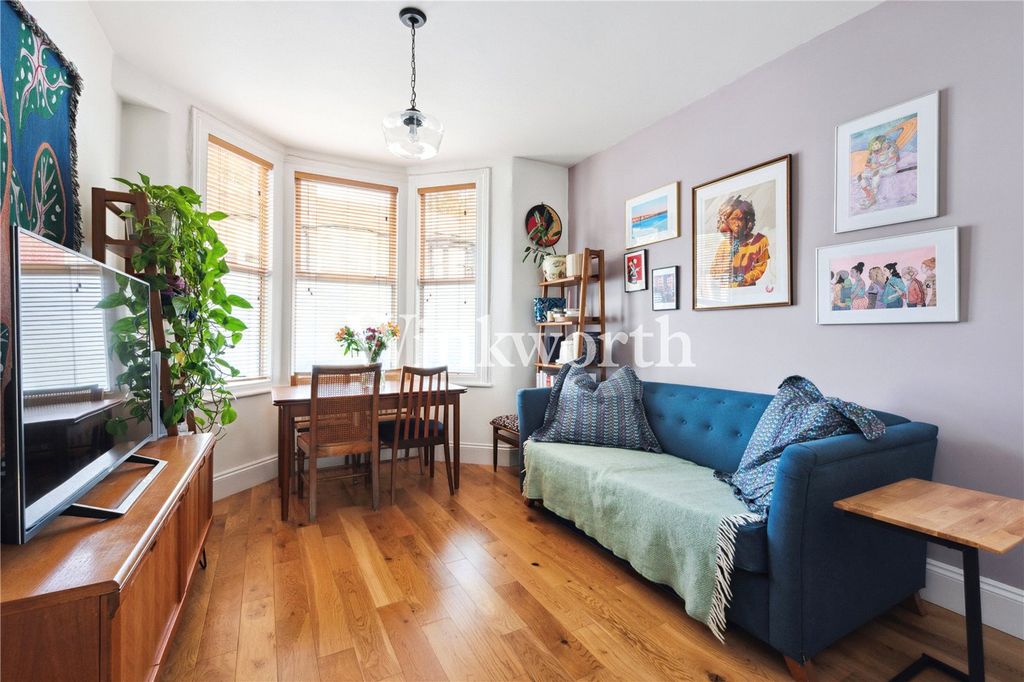 Property photo 2 of 16 Picture No. 08