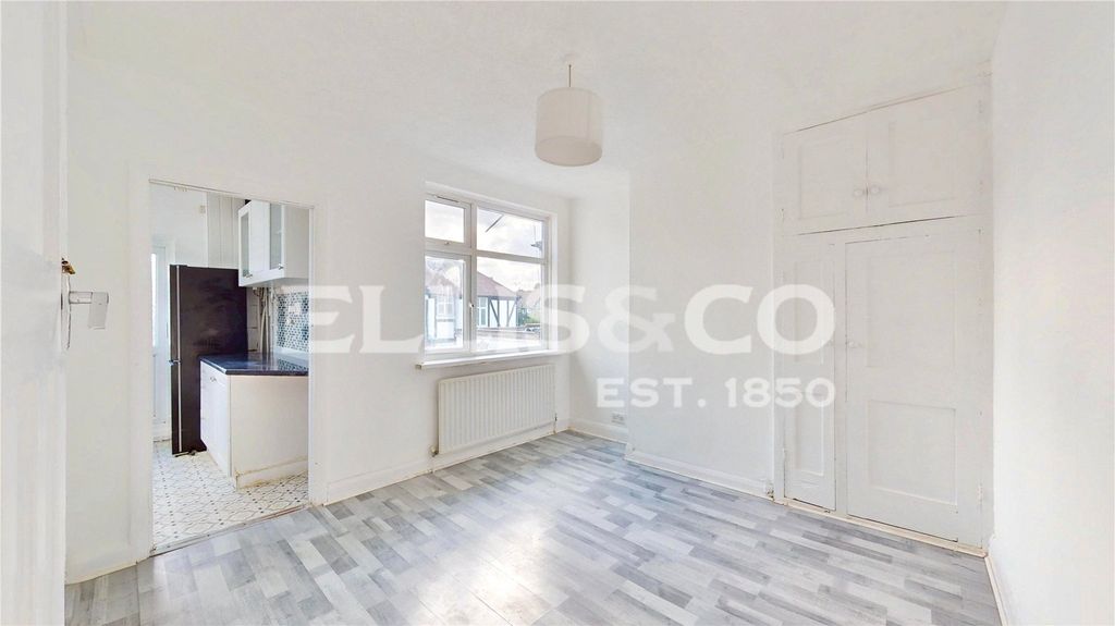 Property photo 3 of 15 Picture No. 06