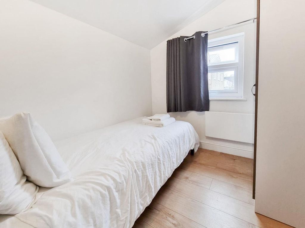 Property photo 2 of 9 Private Reception Room