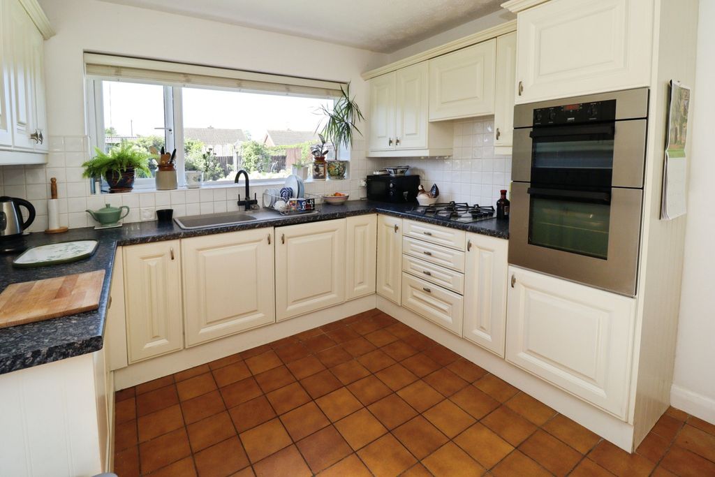 Property photo 3 of 18 0051F4A8-B-4748-Bb1E-D26Afffff6Ab-3090-000000F59Ad