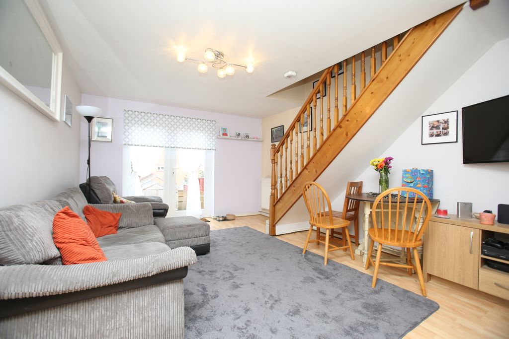 Property photo 3 of 12 593A2214