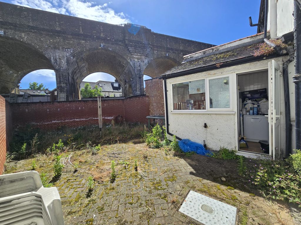 Property photo 3 of 15 Gallery
