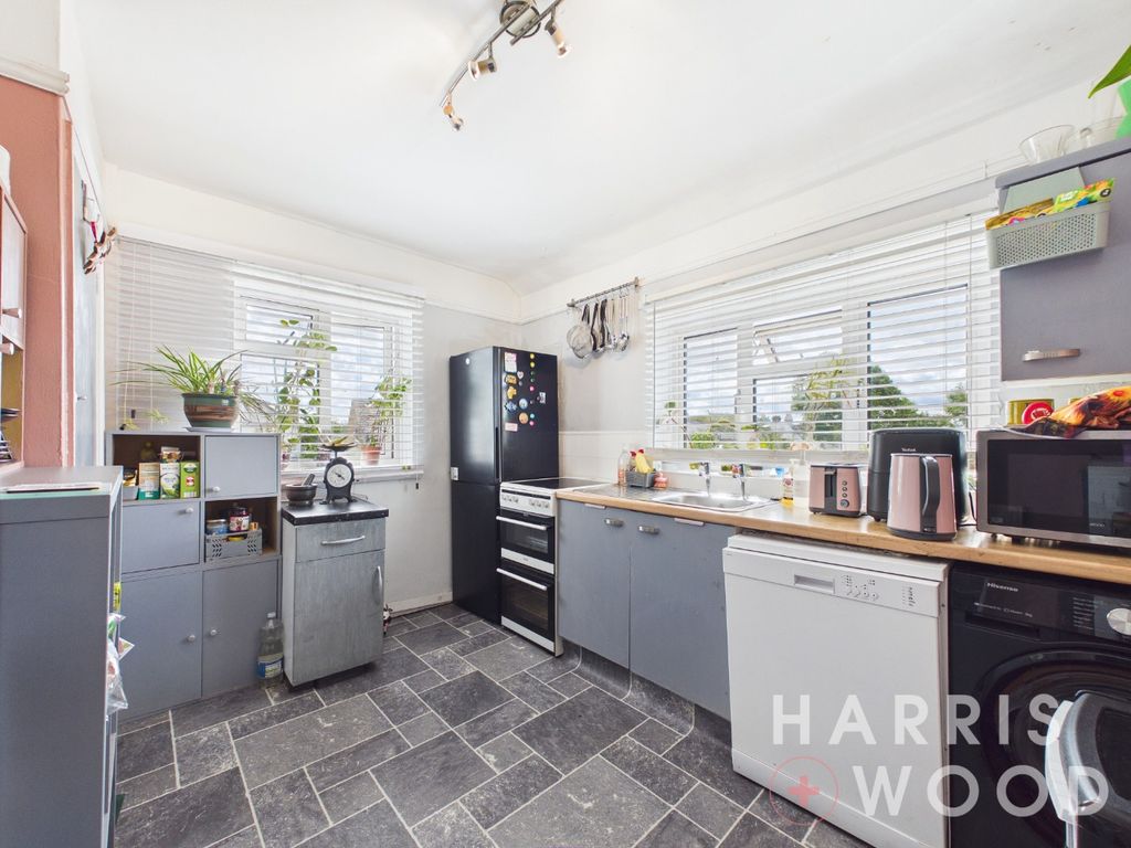 Property photo 2 of 17 5388923