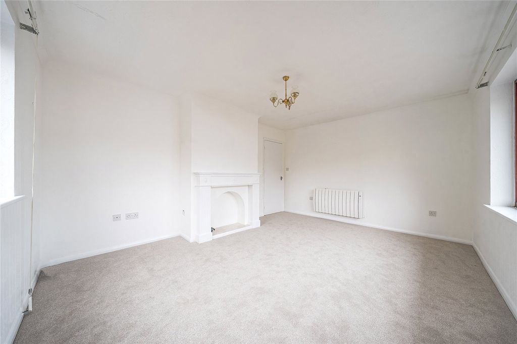 Property photo 3 of 12 Picture No. 10