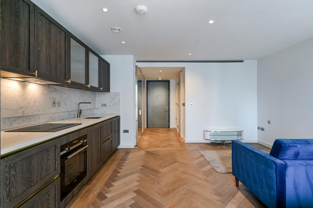 Property photo 1 of 3