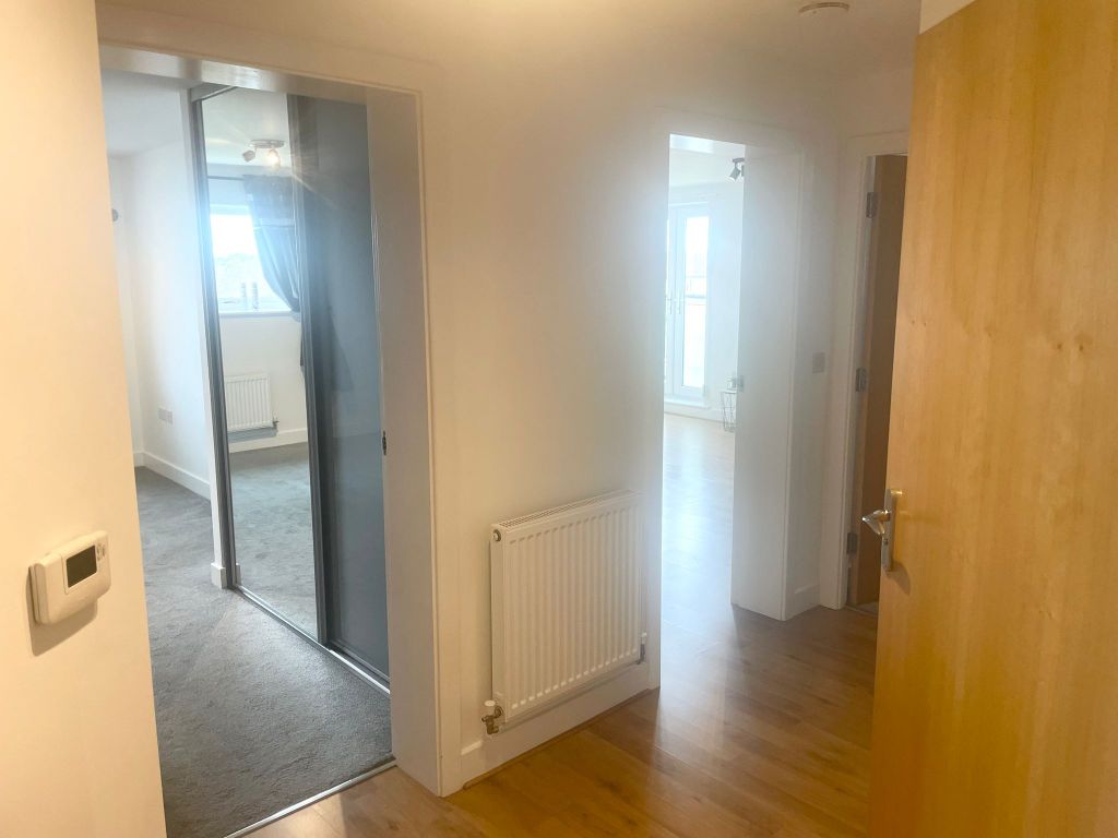 Property photo 2 of 12 Hallway
