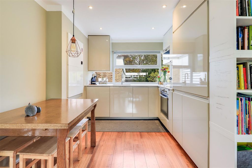 Property photo 3 of 13 Img_8753.Jpg